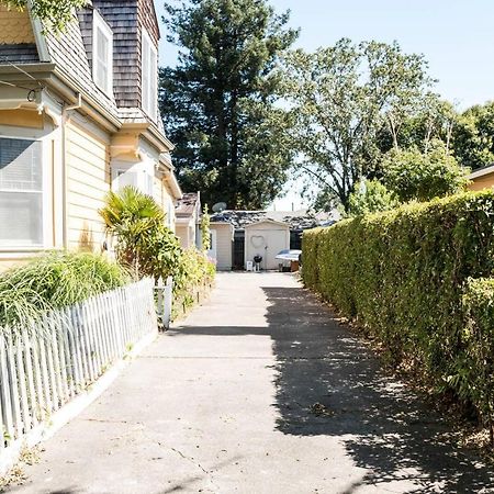 West End Neighborhood Cottage Santa Rosa Exterior photo