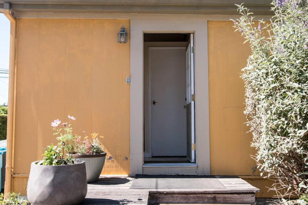 West End Neighborhood Cottage Santa Rosa Exterior photo